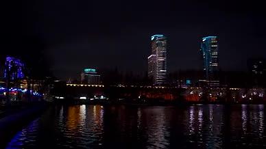 城市夜景玄武湖畔视频的预览图